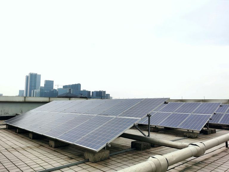 Apa Itu PLTS On-Grid?